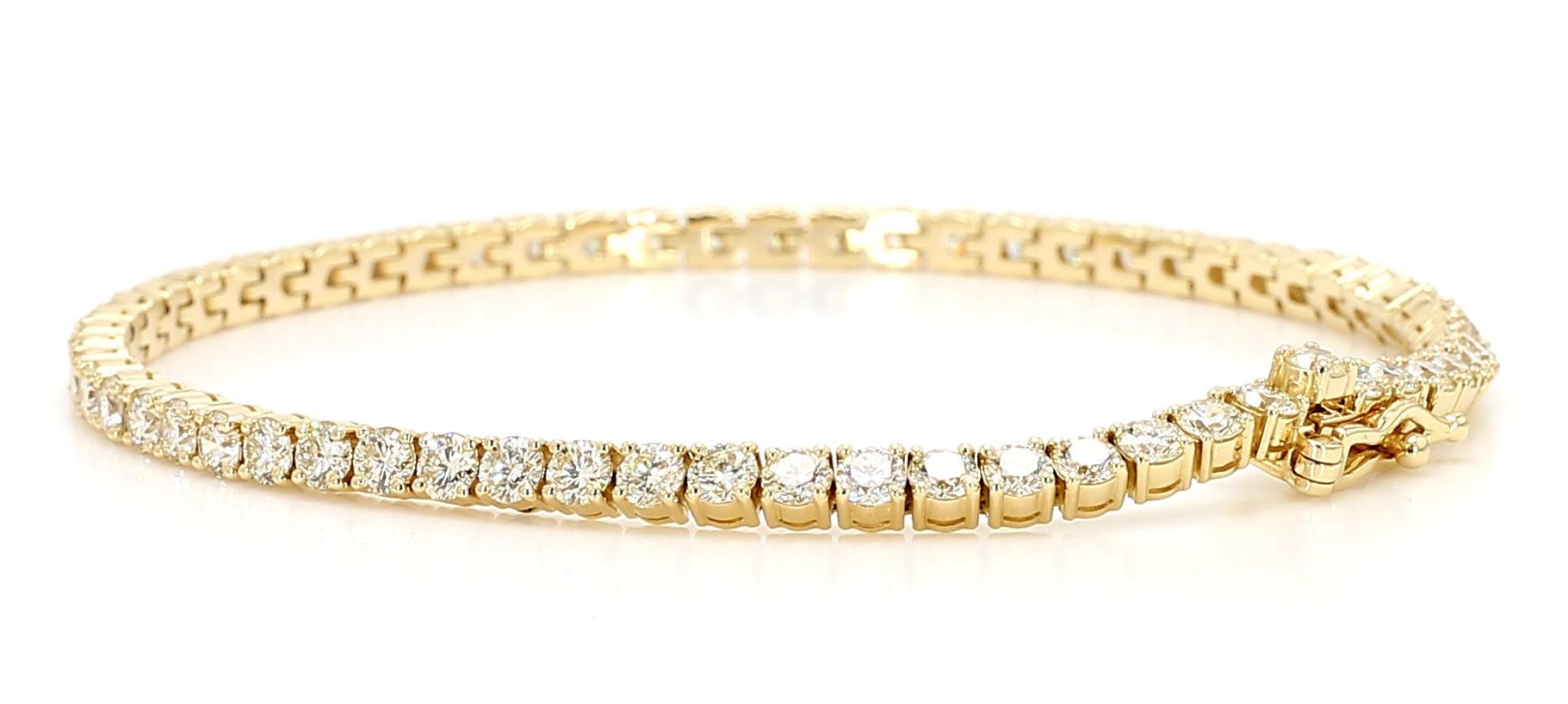 Natural White Round Diamond Bracelet