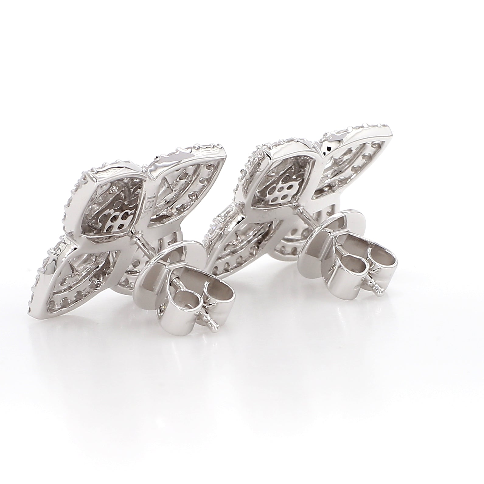 Natural White Round Diamond Earring product image 4