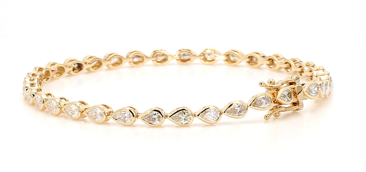 Natural White Pear Diamond Bracelet