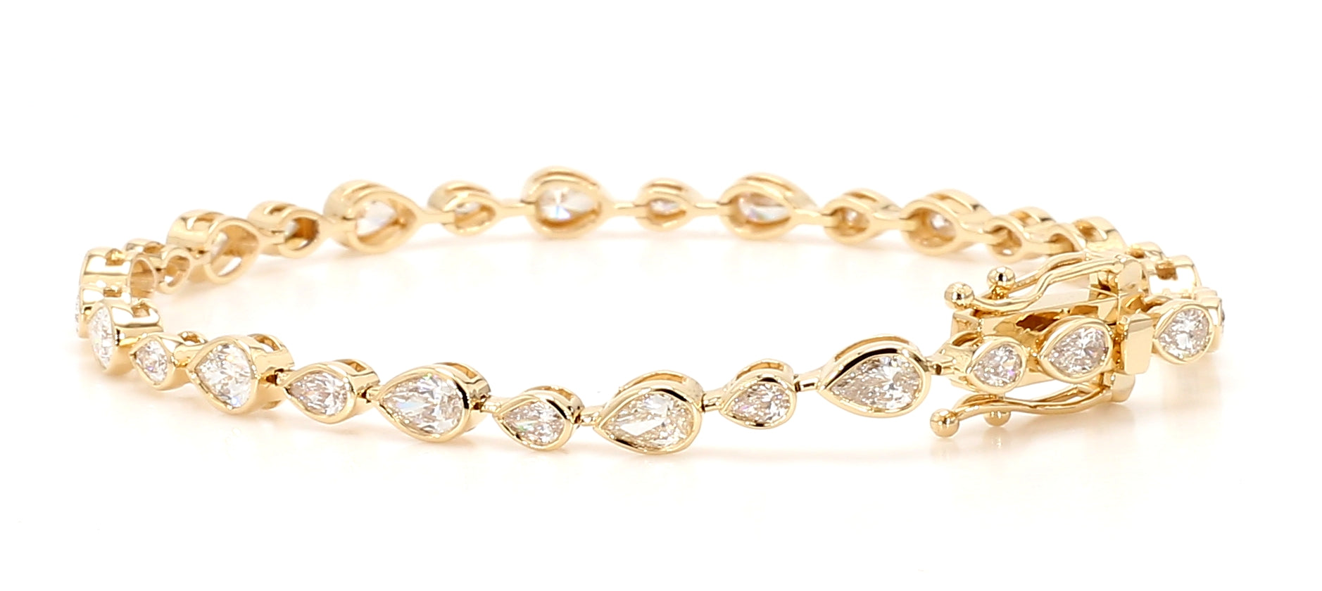 Natural White Pear Diamond Bracelet