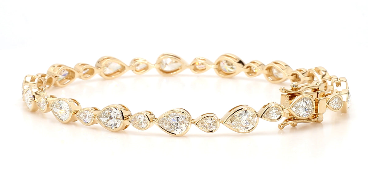 Natural White Pear Diamond Bracelet