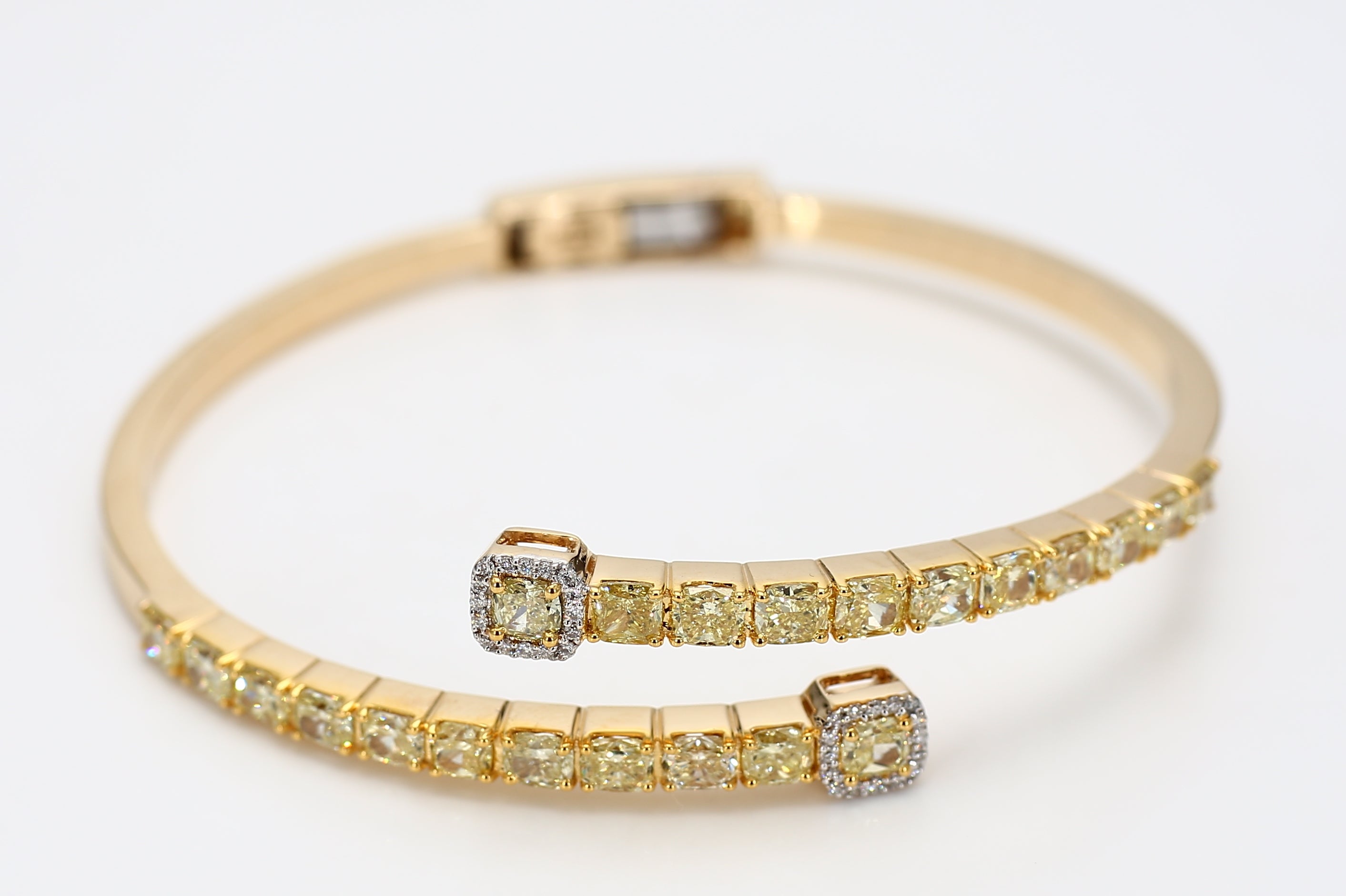 Natural Yellow Cushion Diamond Bracelet
