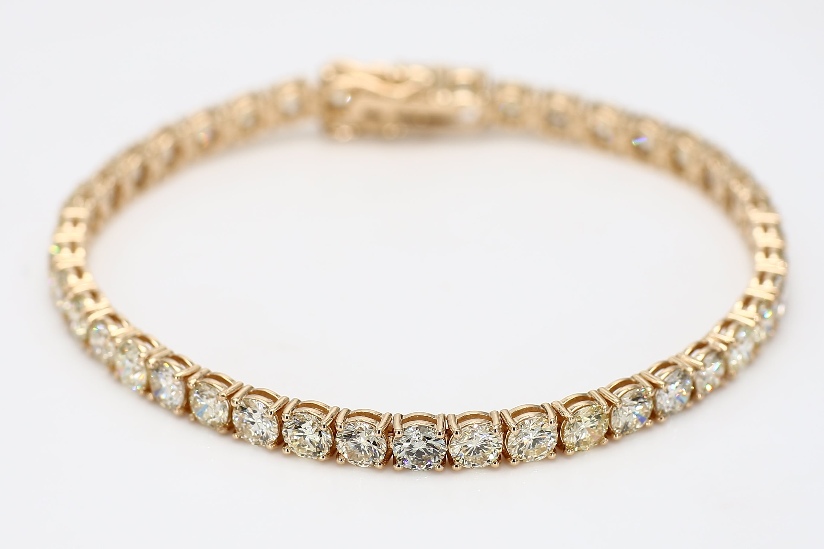 Natural White Round Diamond Bracelet