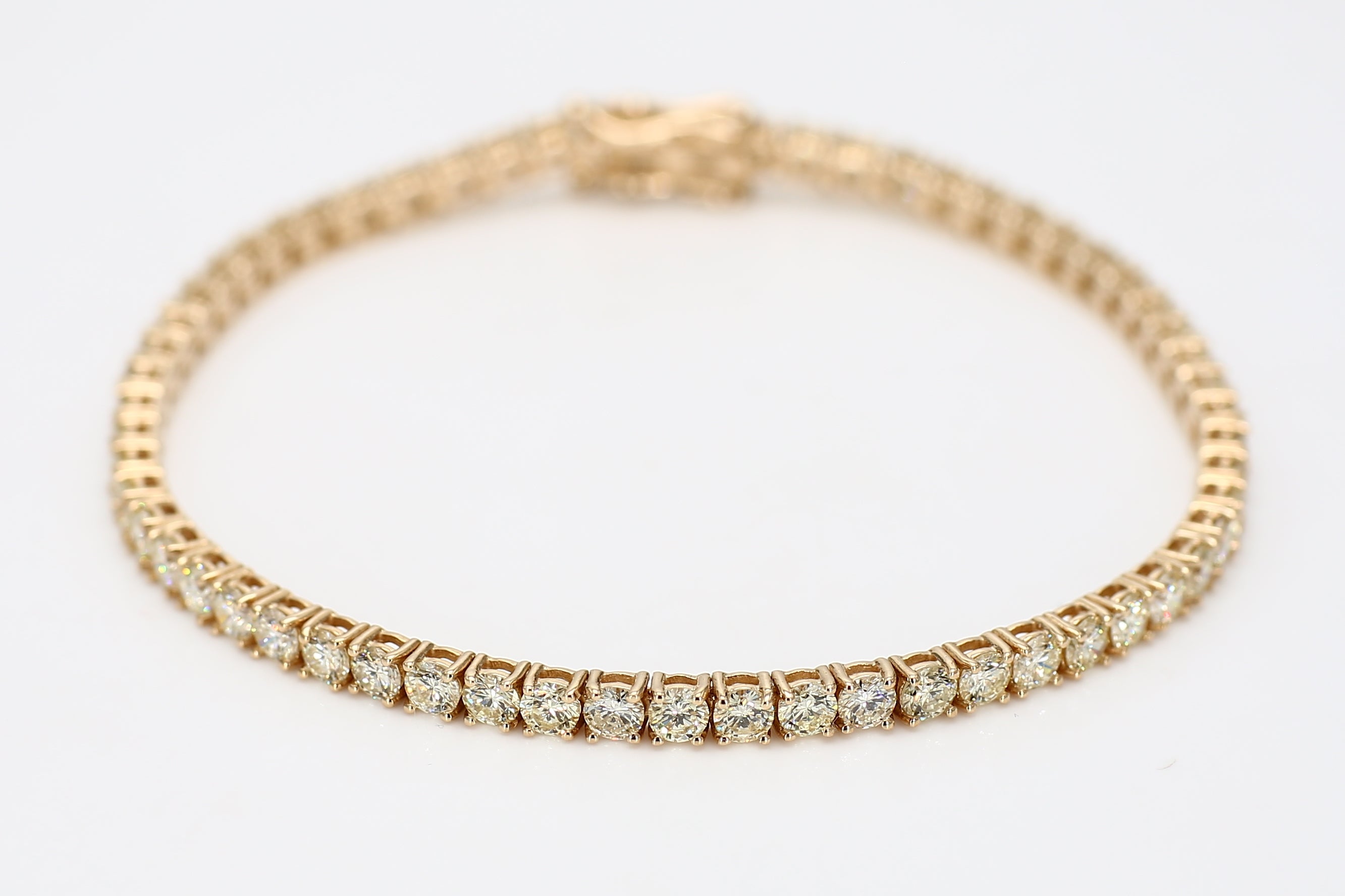 Natural White Round Diamond Bracelet