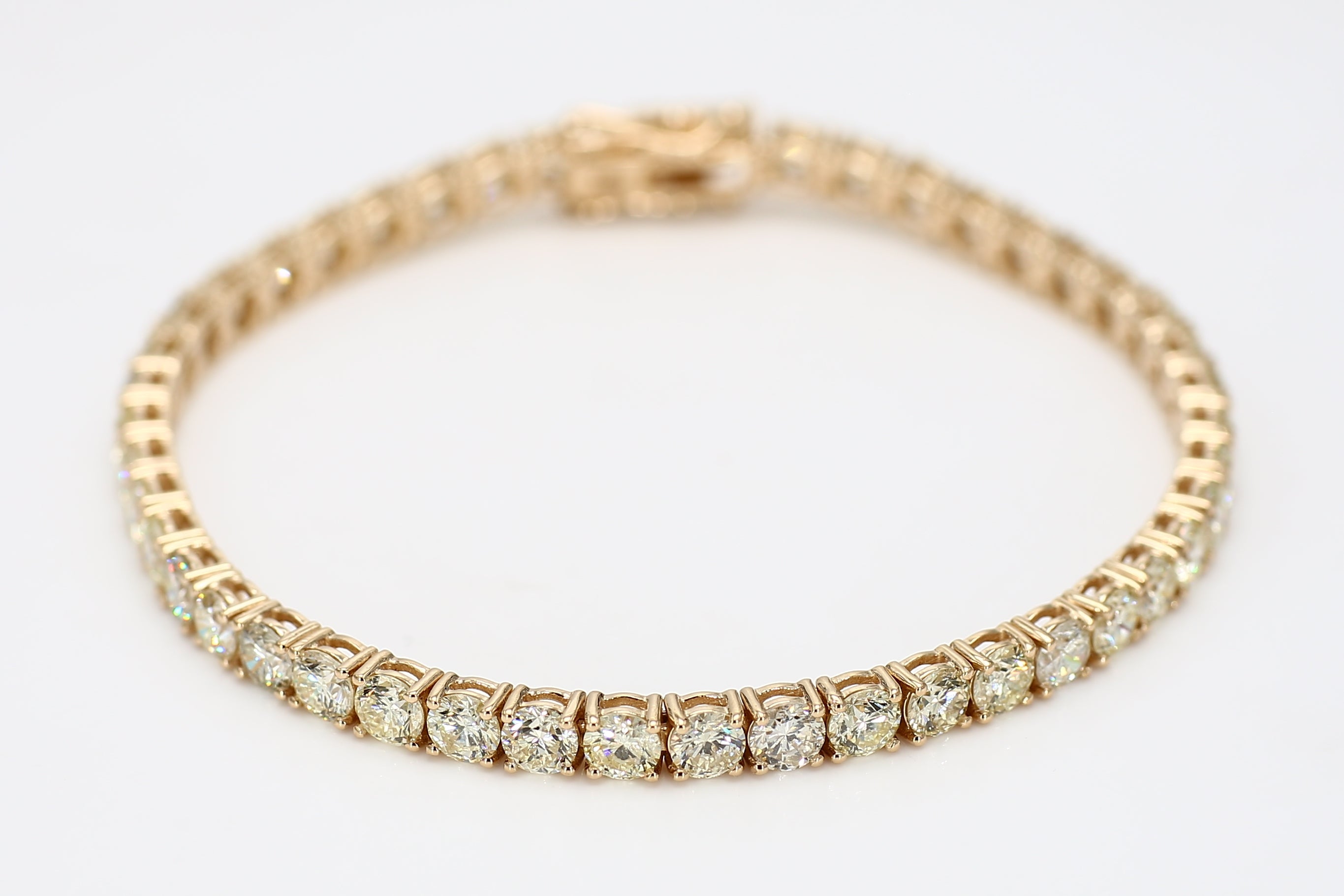 Natural White Round Diamond Bracelet